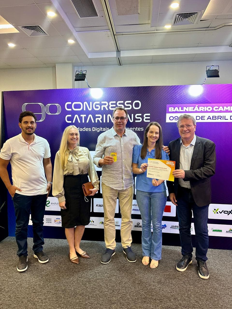 Prefeito de São Bento do Sul recebe prêmio de Prefeito Inovador por avanços no transporte coletivo - primeira página sc