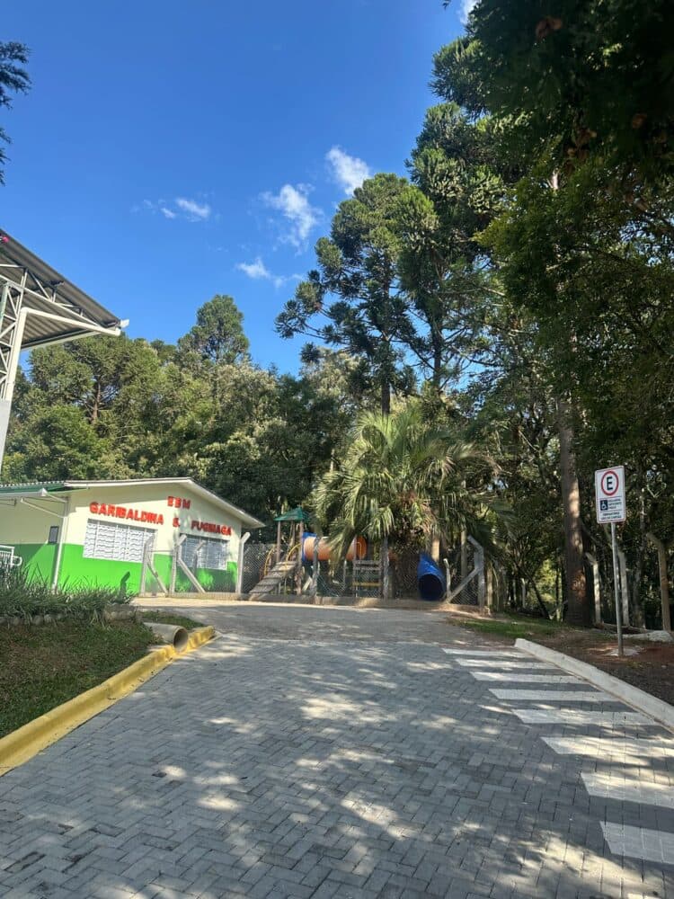 Prefeitura entrega melhorias em duas escolas de São Bento do Sul - primeira página sc