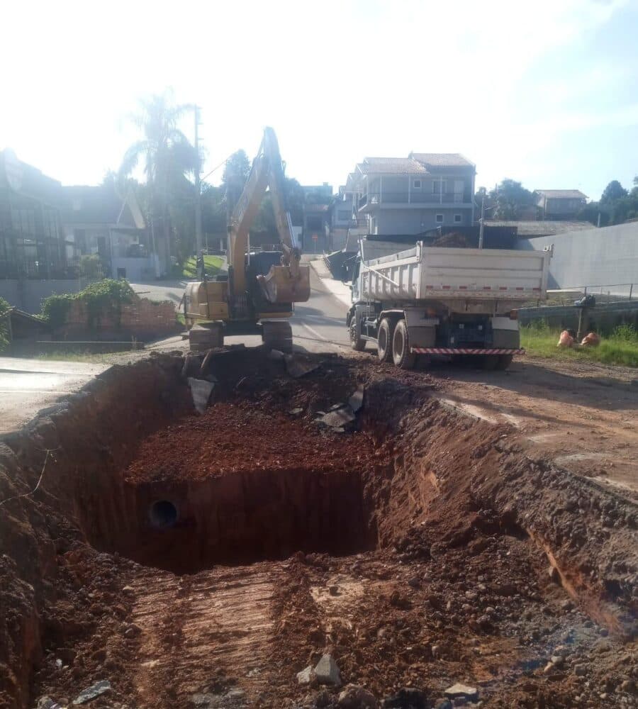 Obras de drenagem são realizadas em dois bairros de São Bento do Sul - primeira página sc