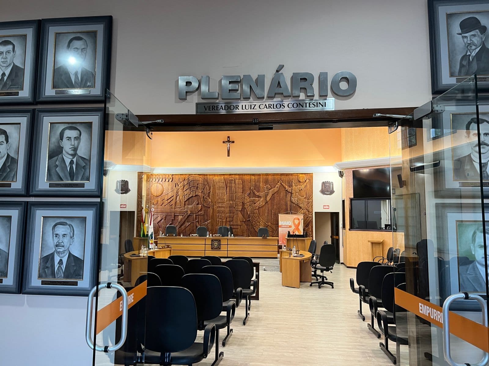 Projeto de regulamentação nos cemitérios passa pelas comissões - primeira página sc